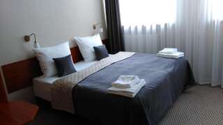 Курортные отели Kolejarz Best For You Устронь Двухместный номер эконом-класса с 1 кроватью или 2 отдельными кроватями-3